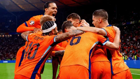 尤文4-0大胜卡利亚里，力夺意大利杯复赛资格