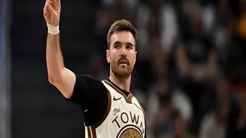 瓜迪奥拉直言大规模换人可能削弱球队实力，幸运逃过一劫保住胜利