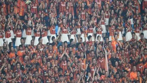 国少教头上村健一：三度十字韧带断裂仍坚毅，尽显硬汉本色！